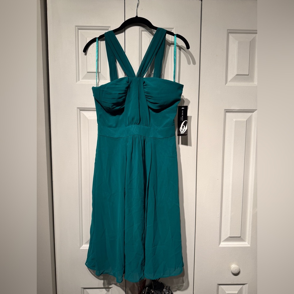 NWT Nine West Strappy Halter Emerald Dress